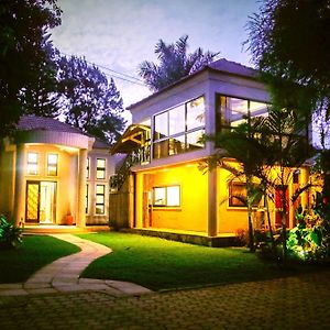 Zawadi House Lodge